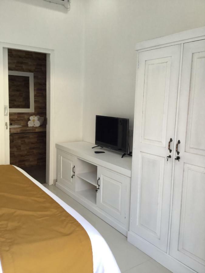 Queen Guest House Tulamben Bagian luar foto